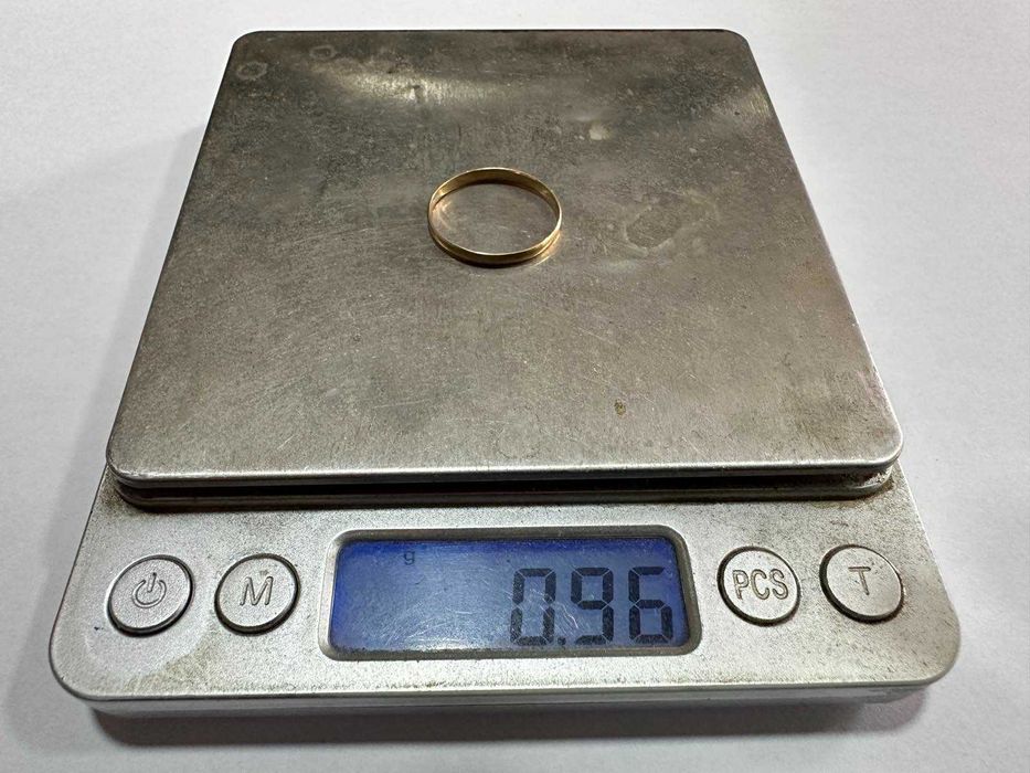 Златен пръстен 14к, 0,96гр