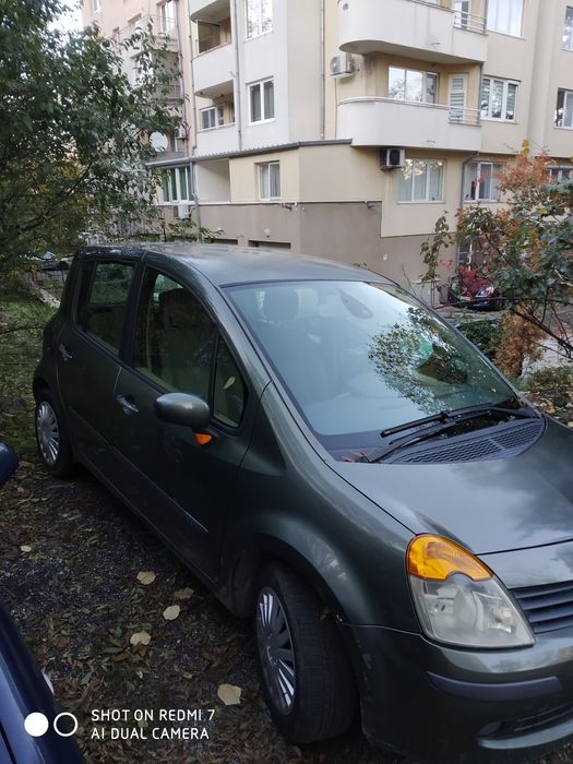 автомобил Рено Модус