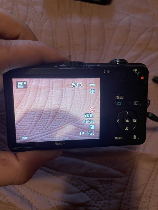 Camera foto cu proiector Nikon Coolpix S1200pj