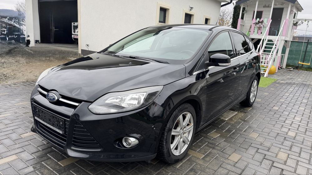 Ford Focus 3 hatchback  Titanium 2011 1,6 tdci