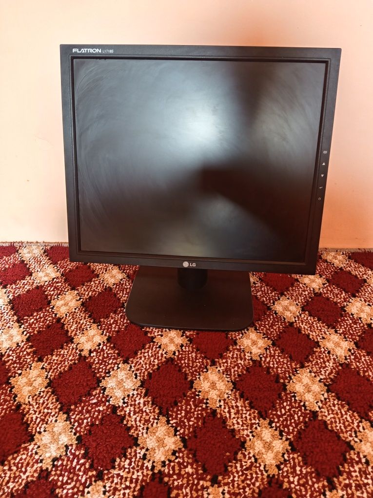 LG manitori Sotiladi