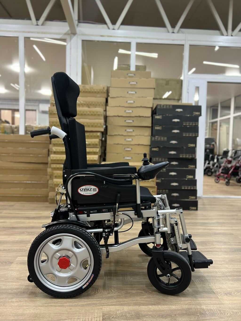 Инвалидная коляска с электроприводом 24V