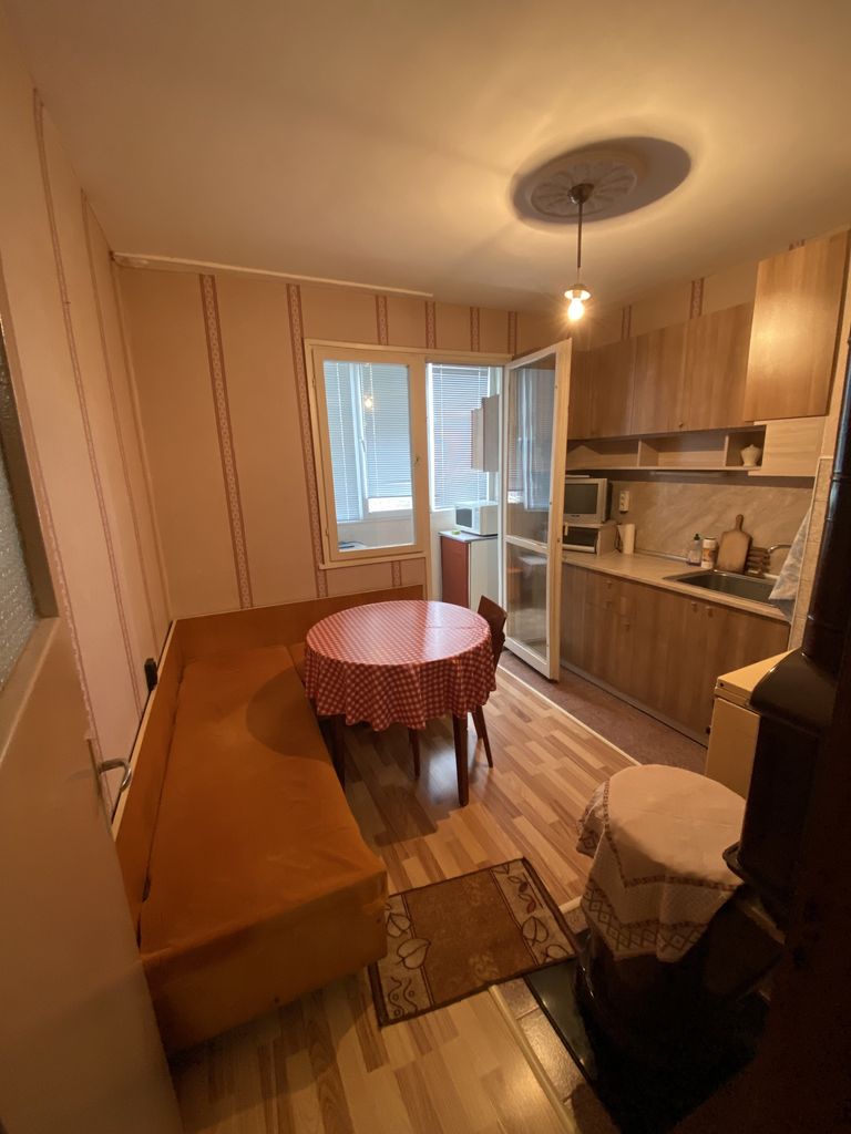 Продава се Тристаен апартамент в Пазарджик, Руски - 83 кв.м за 860 €/кв.м - Снимка #1