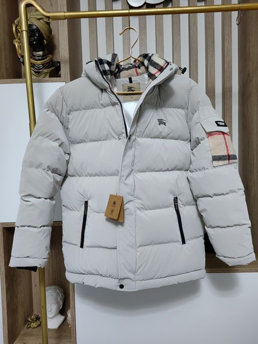 Oferta!! Geaca barbati Burberry,calitate premium! Cititi va rog descri