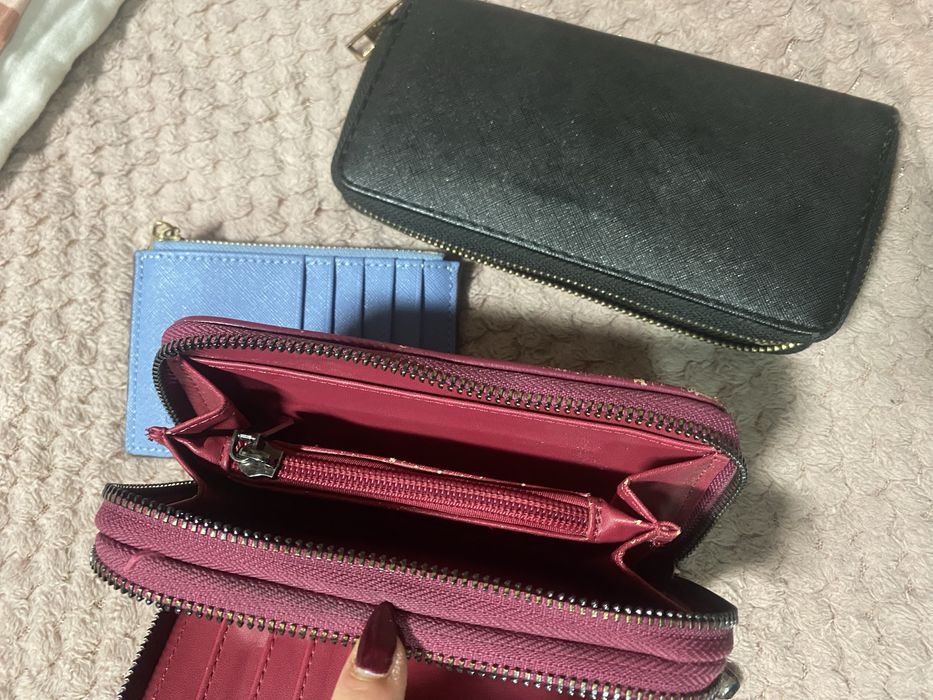 Портмонета и картхолдър