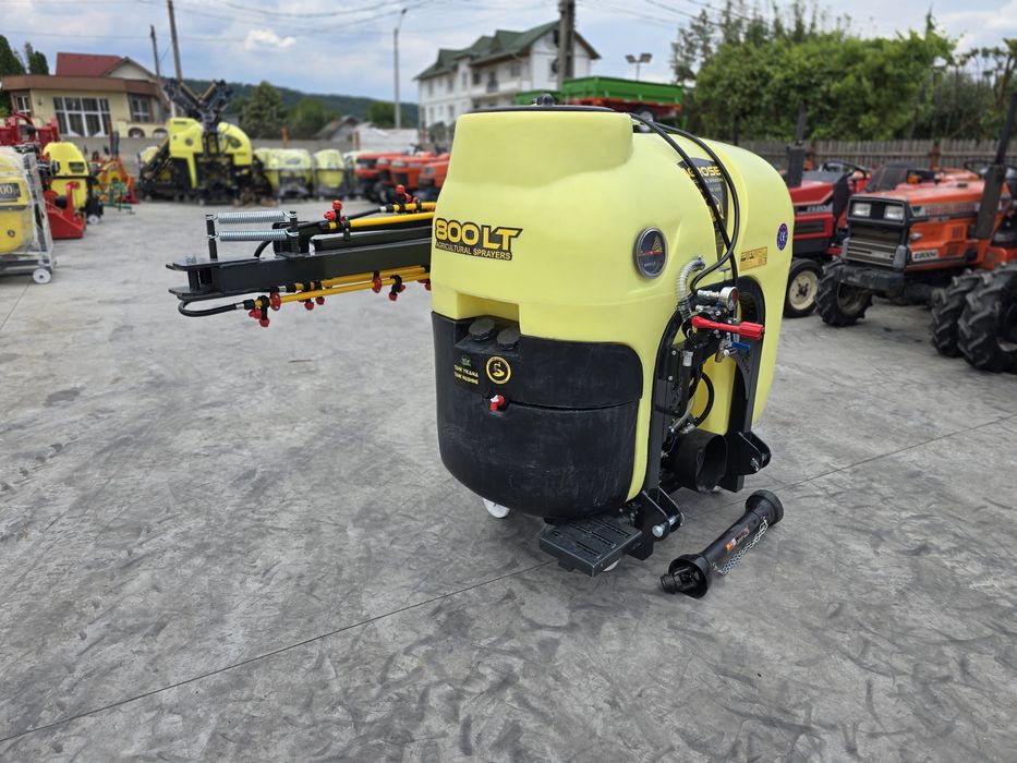 Masina de erbicidat 800l brate 12m