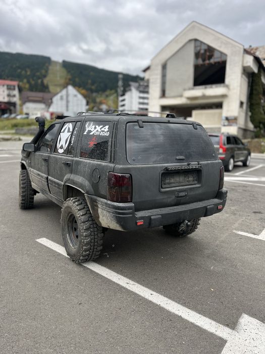 Vand schimb jeep grand cheroke  2.5 disel (inscris )!