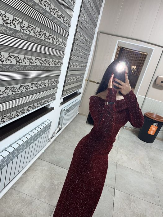 Платье, вечернее, размер подходит на Xs-S-M, одевала всего лишь 1 раз