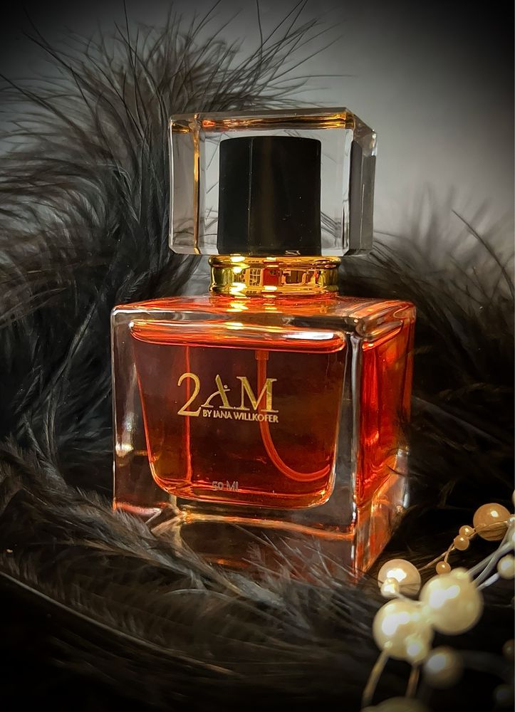 Parfum 2AM by Iana Willkofer