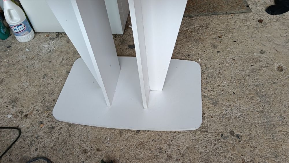 Vând masă de bucătărie 350 de lei