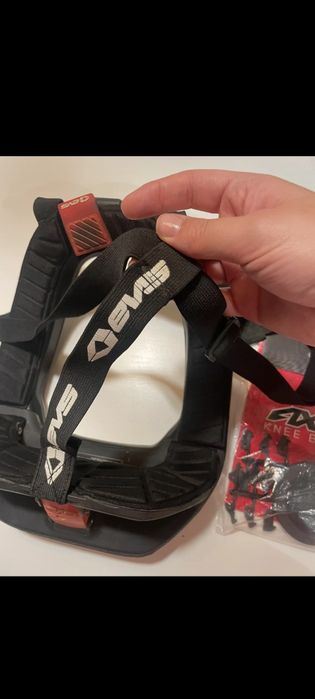 Protectie gât , neck beace EVS R4 moto