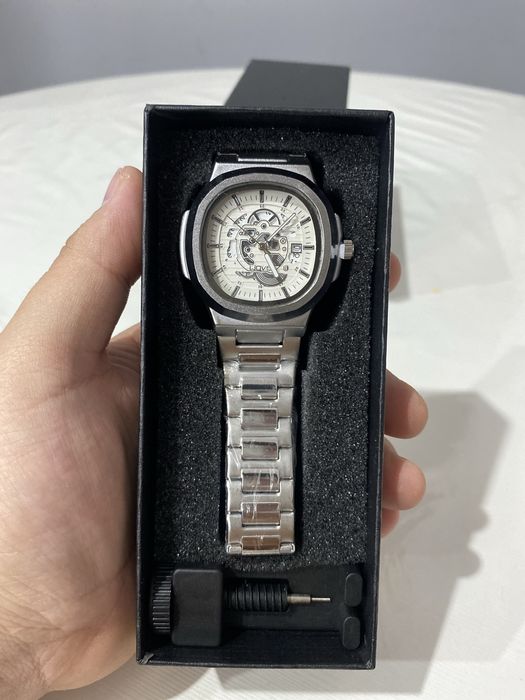 Продам часы Абсолютно новые!