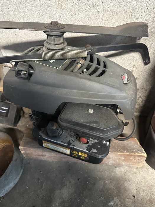 Двигател от косачка