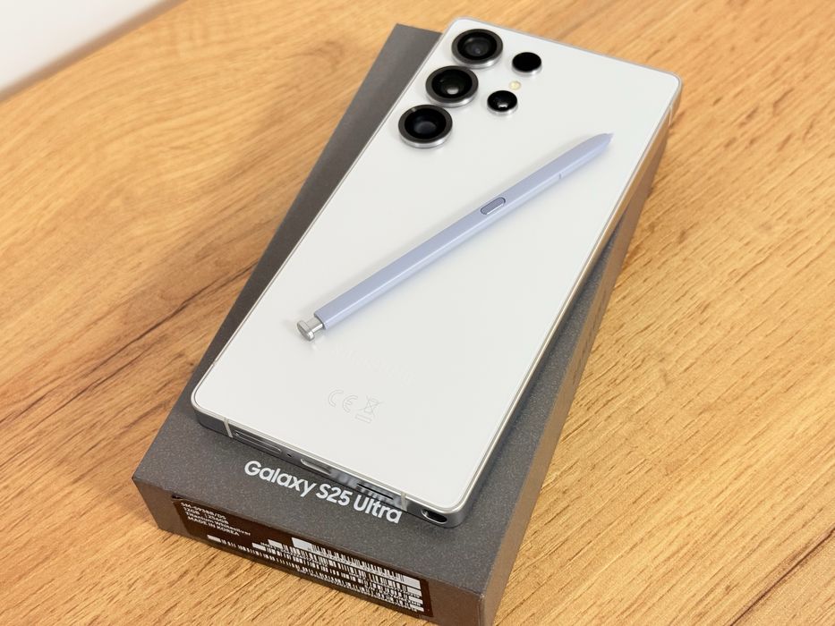 Samsung Galaxy S25 Ultra 0 зареждания чисто нов!!!