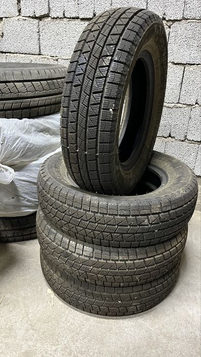 Новые зимние  шины 175/70R13