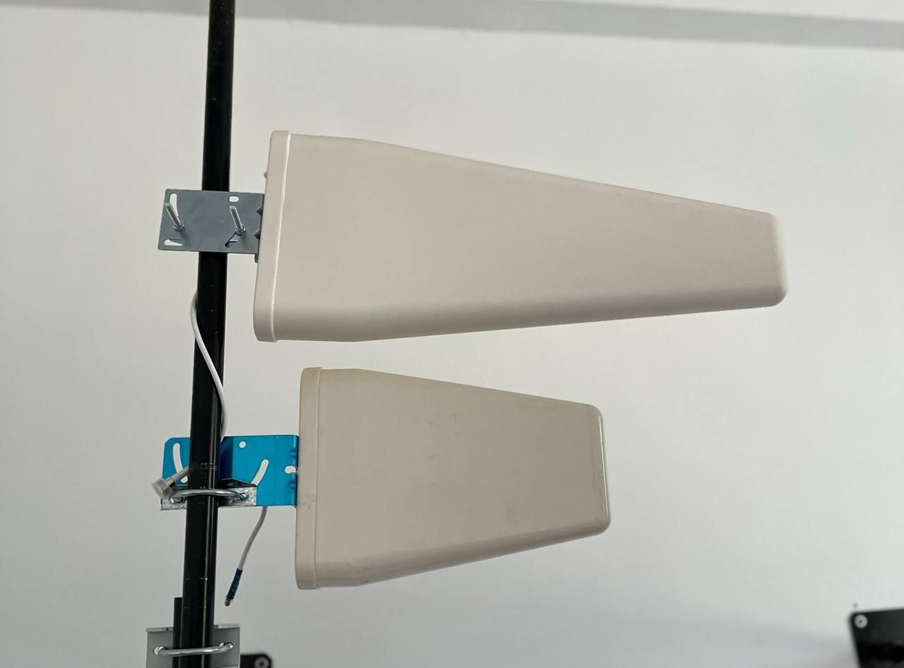 LPDA Antenna GSM 2G 3G 4G LTE 5G