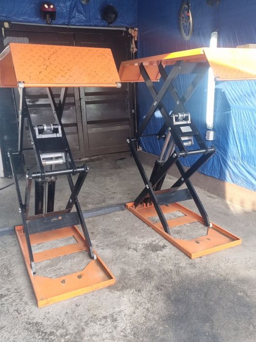 Vand 2 Elevatoare + banc de testare frane