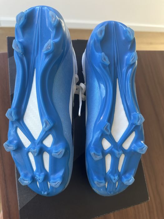 Adidasi pentru fotbal - marime 38