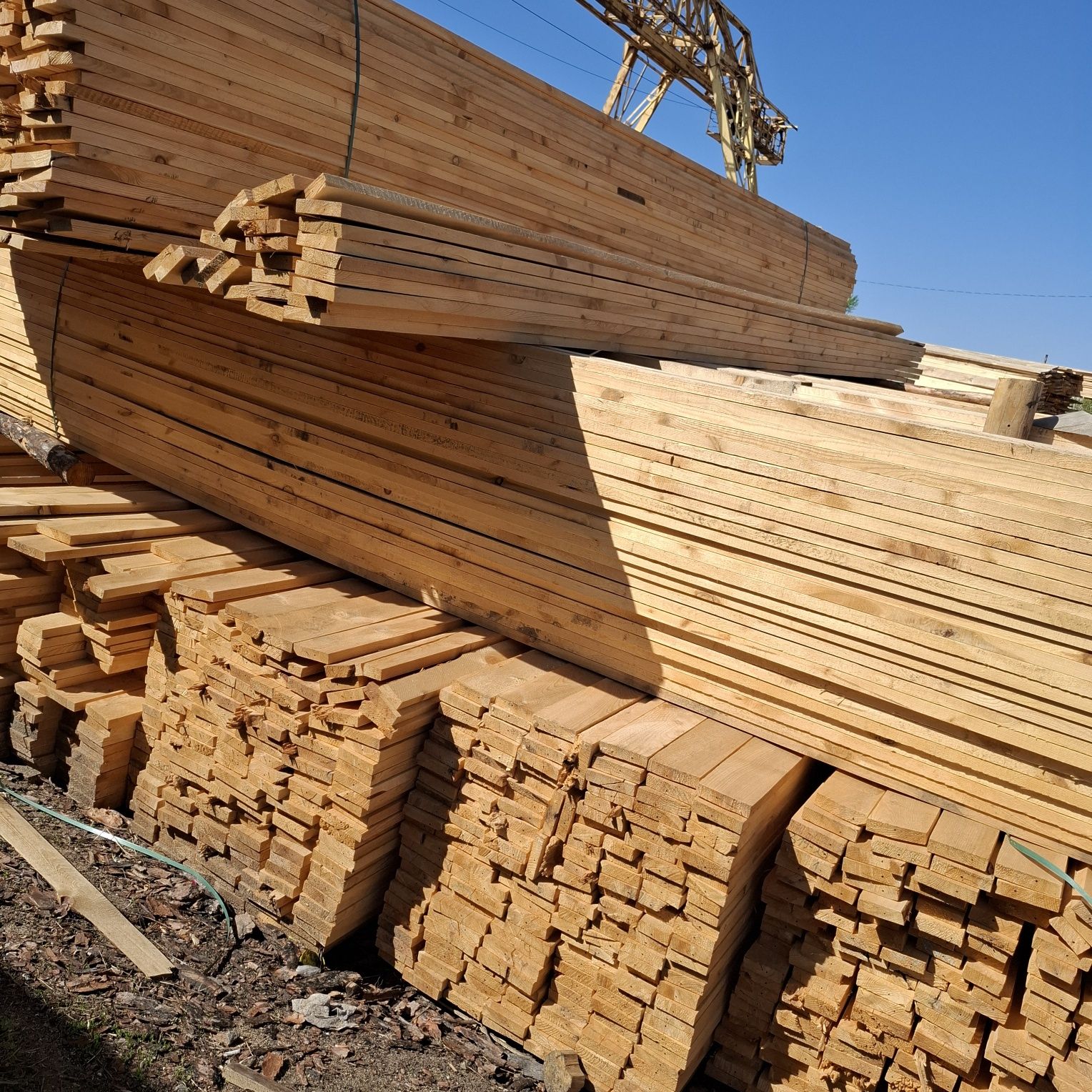 Продам: доску От 20кубов по110тыс.за 1куб- доставлю в Алматы!