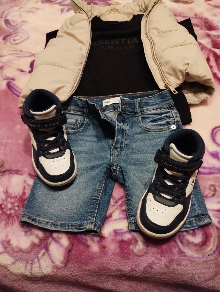 Compleu+adidași+ vestă