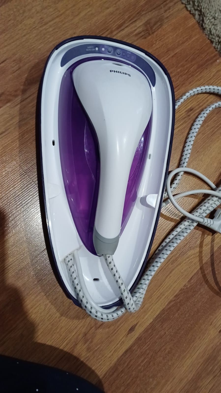 Aparat de calcat vertical cu abur Philips Compact Touch GC430/05, 1200