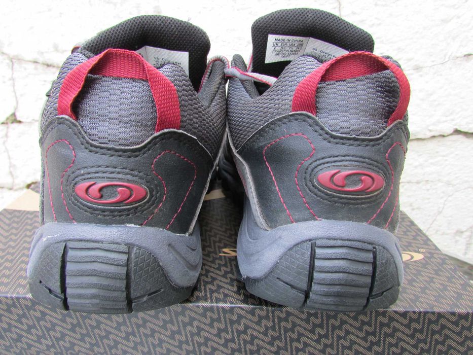 Дамски туристически обувки Salomon Contagrip