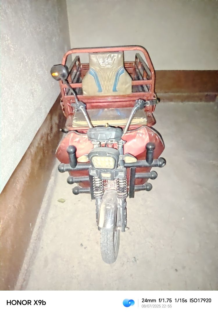 Skuter sotiladi 500 kg lik