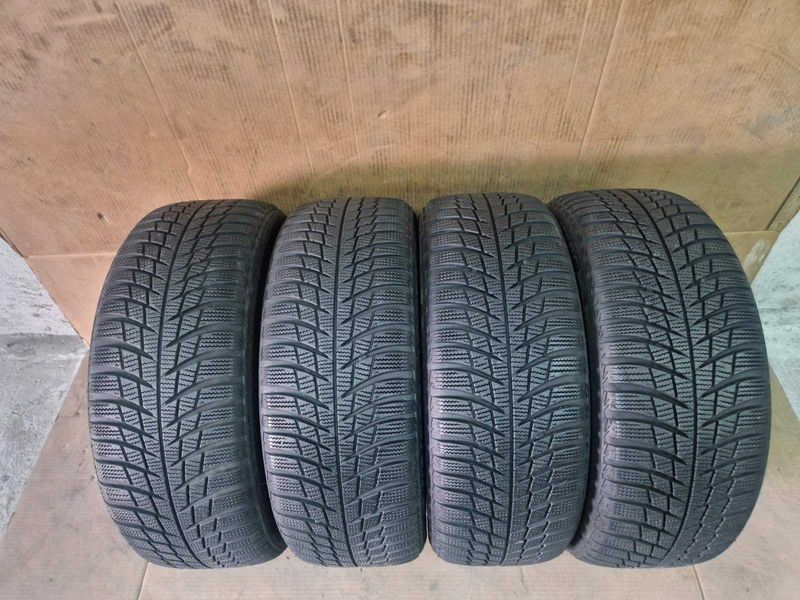 4 Bridgestone R17 215/55
зимни гуми DOT2718