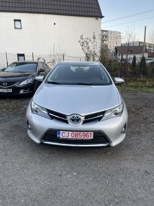 Vand Toyota Auris hybrid
