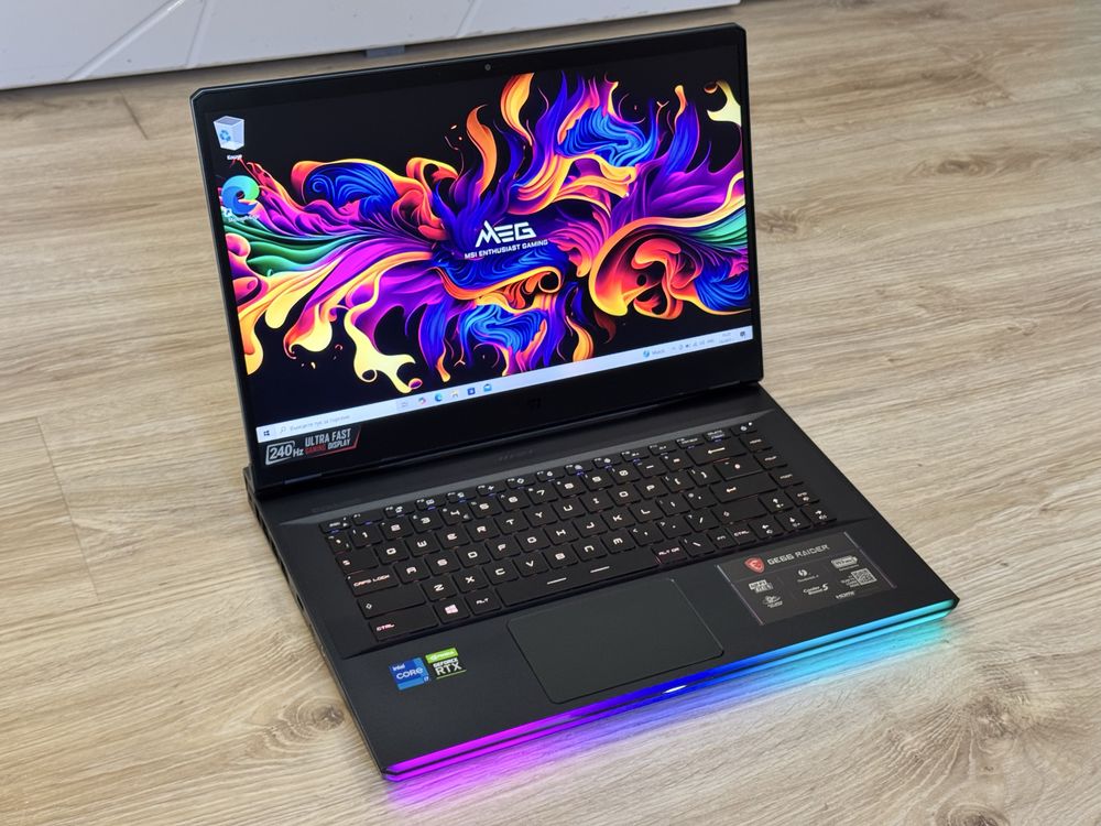 15.6’FHD IPS 240Hz/RTX 3070 8GB/i7-11800H/Msi Raider/16GB DDR4/512GB