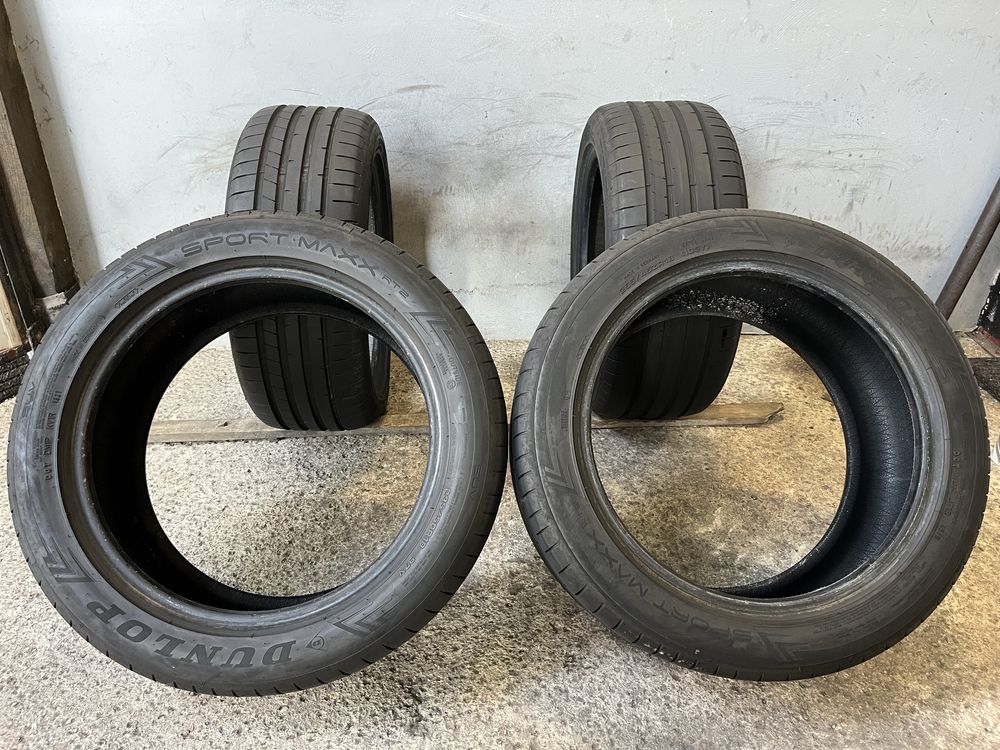 Гуми 255/45/18 и 235/50/18 DUNLOP Sport Maxx Спорт Пакет