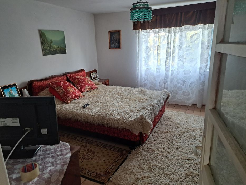 Doua case + 2100mp teren,Slatioarele, Babana, Argeș