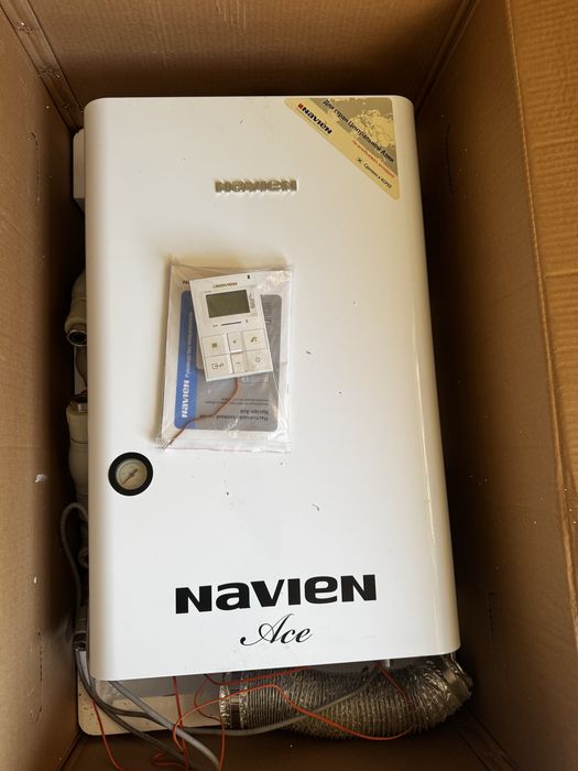 Продам газовый котёл Navien