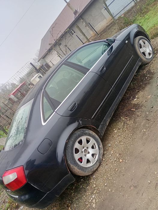 Dezmembrez Audi A 4 B6, pnt cine vrea sa o ia ii dau si fisca