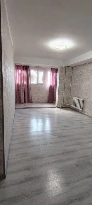 Продаётся 2-комнатная квартира на Куйлюке,  косметический ремонт
