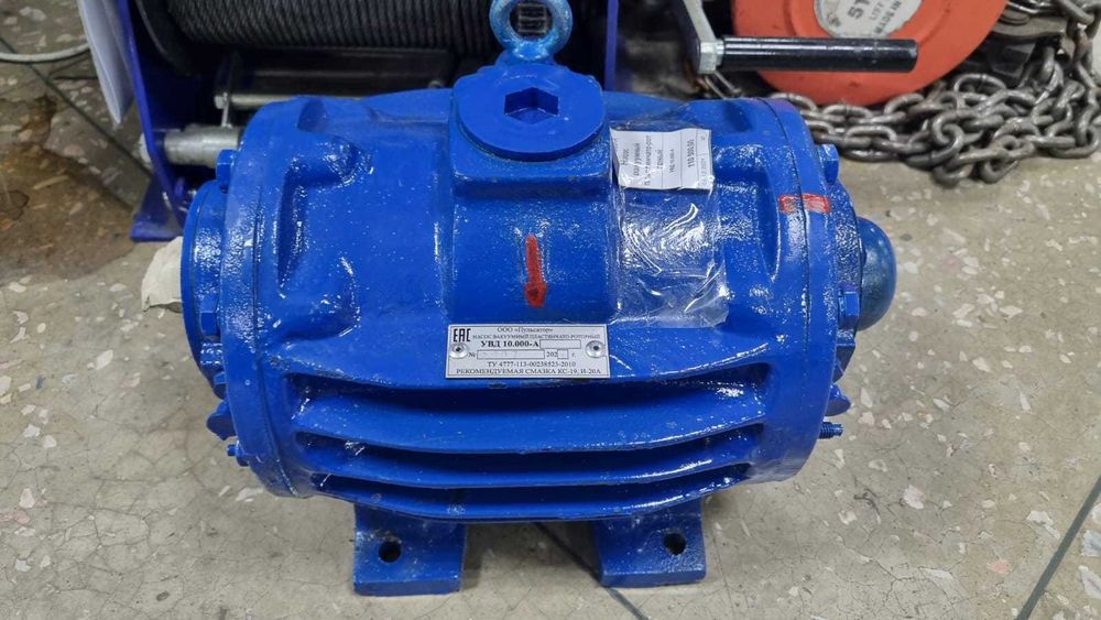 Насос вакуумный пластично-роторный УВД 10.000