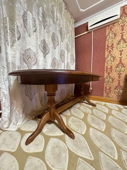 Продам Стол гостиной