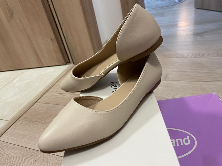 Opincuțe mărimea 35 purtate o singură dată !