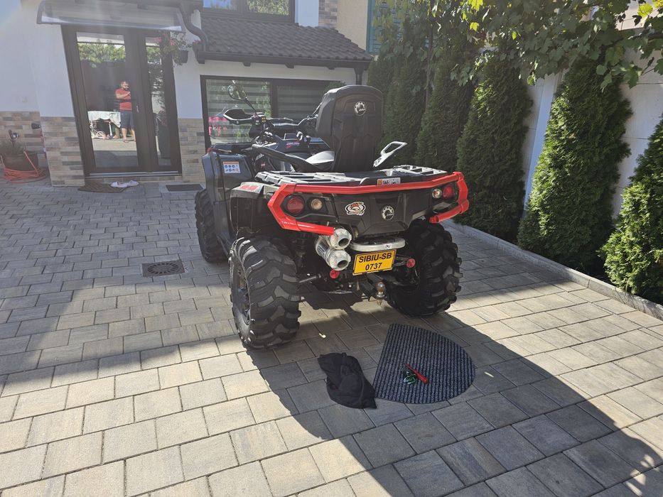 Can-Am Outlander 1000