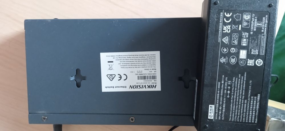 Poe switch (коммутатор) Hikvision, Б/У