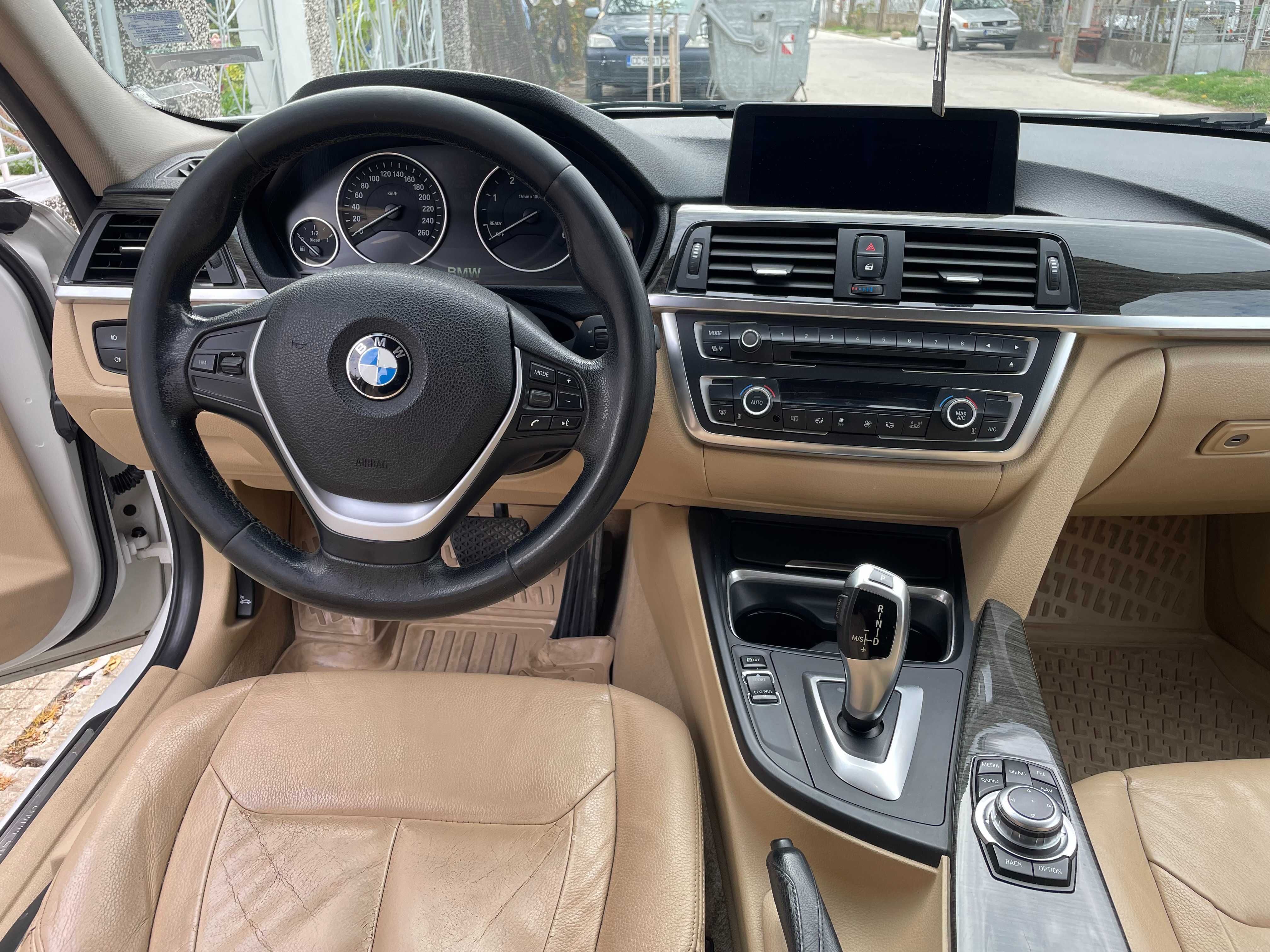 BMW 318 F30-luxury edition