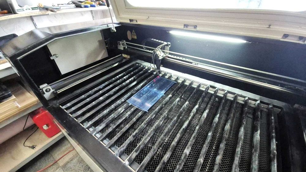 Laser gravură și tăiere CO₂ SF960 | Format 900x600mm | Stare f bună