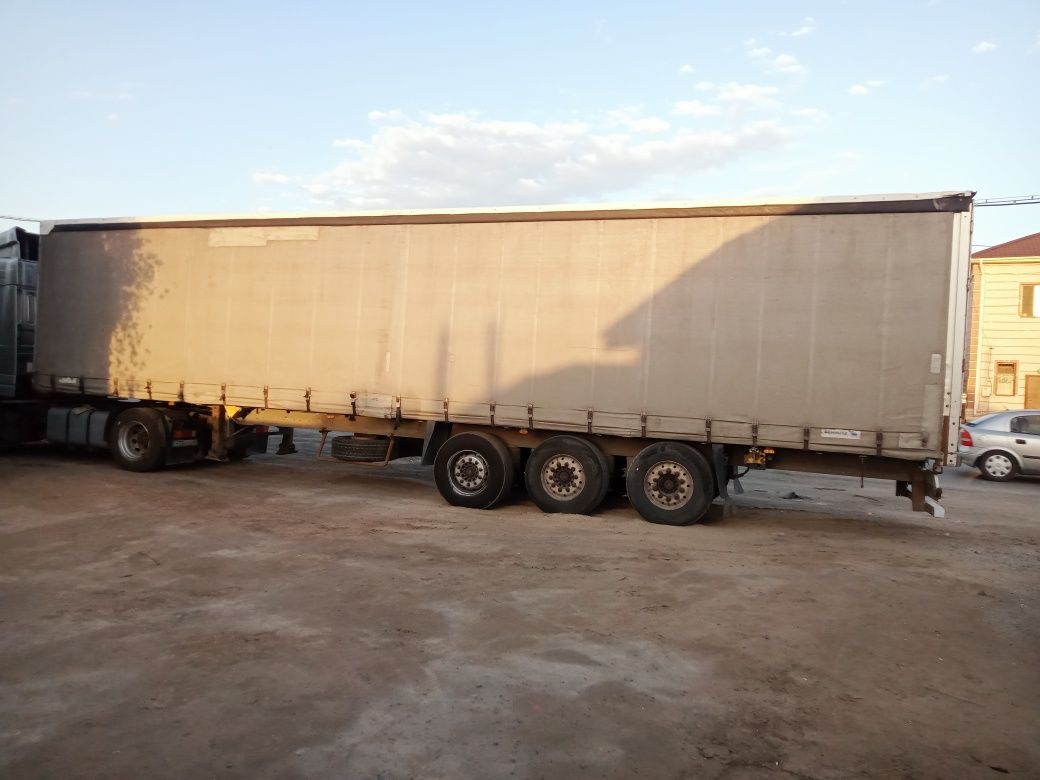 Полуприцеп продам