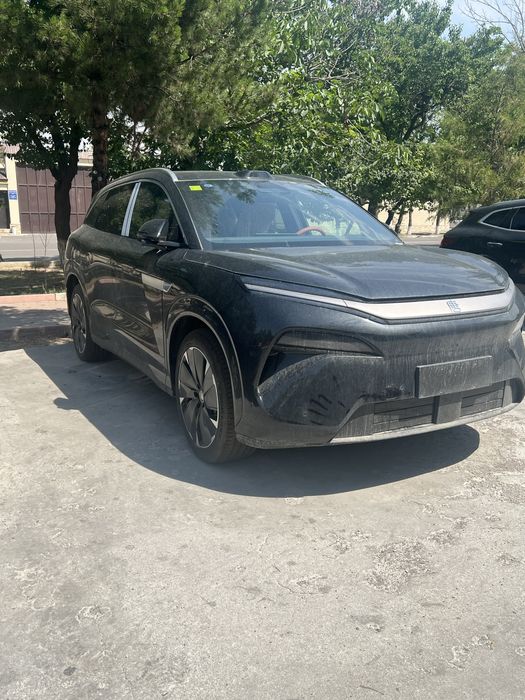 byd tang L 4 wd toshkentta  tayyor qora   45500$