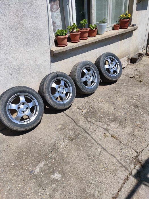 Летни джанти с гуми