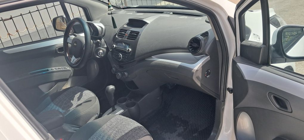Spark 2020 chevrolet avtomat  probeg xalol. Только продажа.