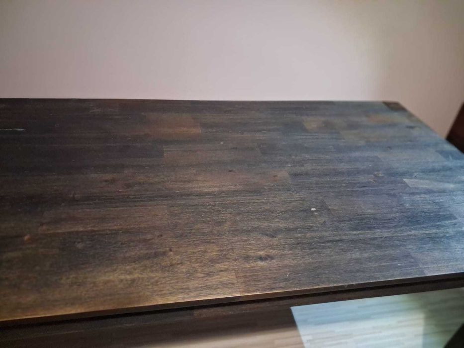 Masa din lemn masiv culoare maro