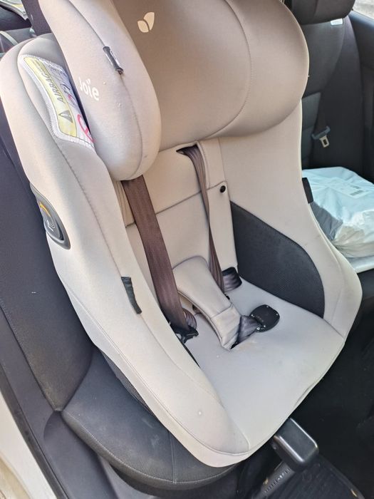 Scaun auto cu rotație 360