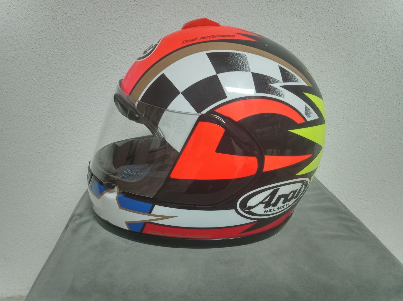 Мото каска Arai Quantum