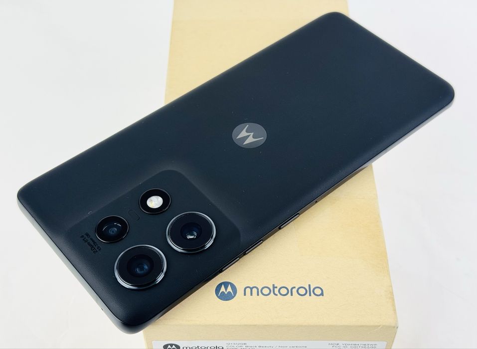 Motorola Edge 50 Pro 512GB 12GB RAM Black Перфектен! Гаранция!